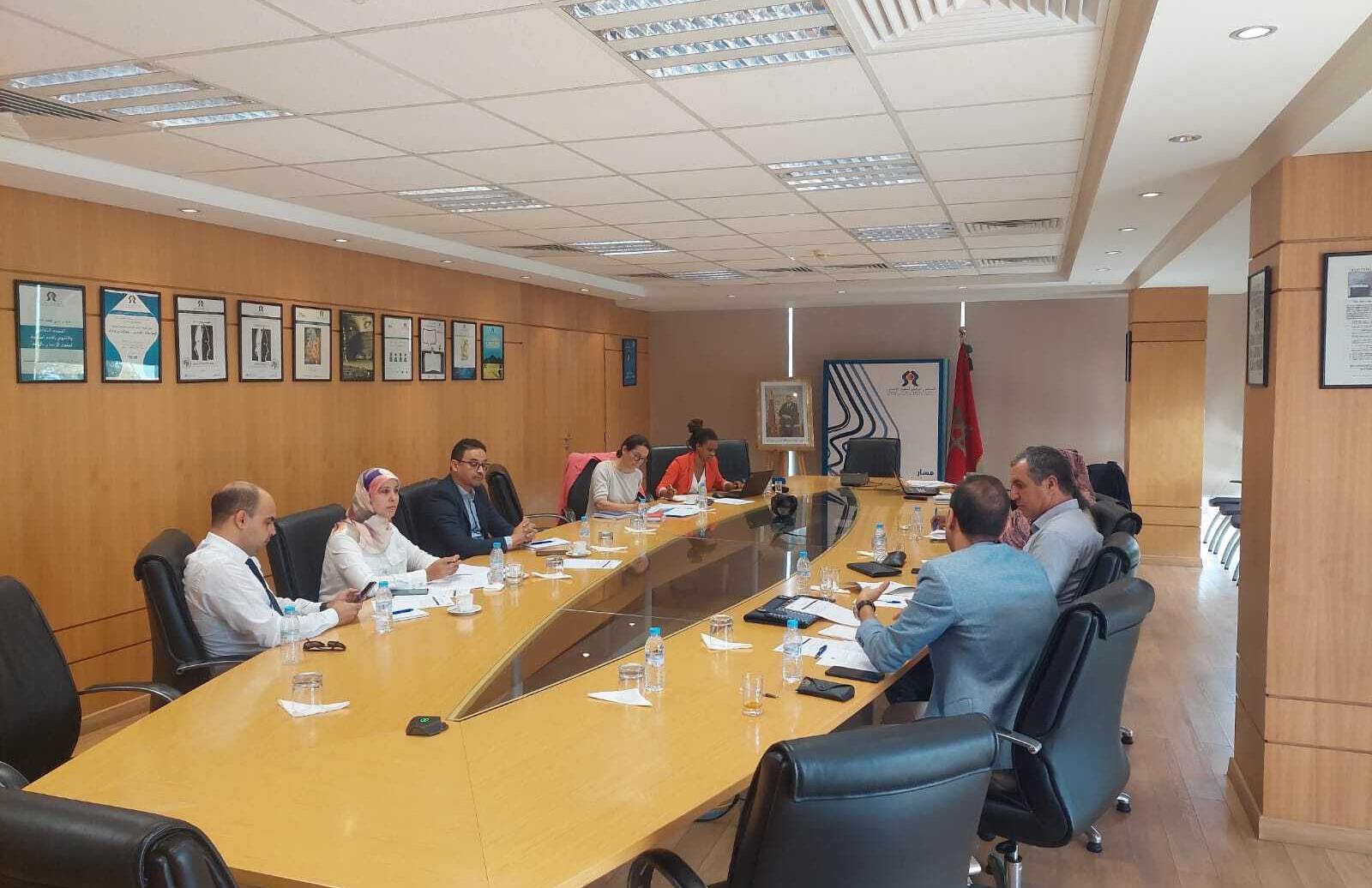 APT and CNDH team in meeting room